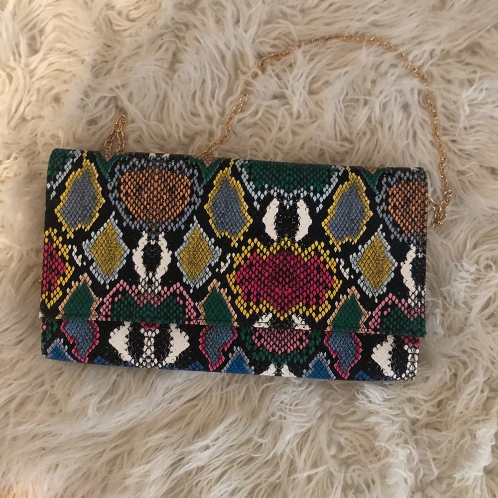 Snakeprint clutch